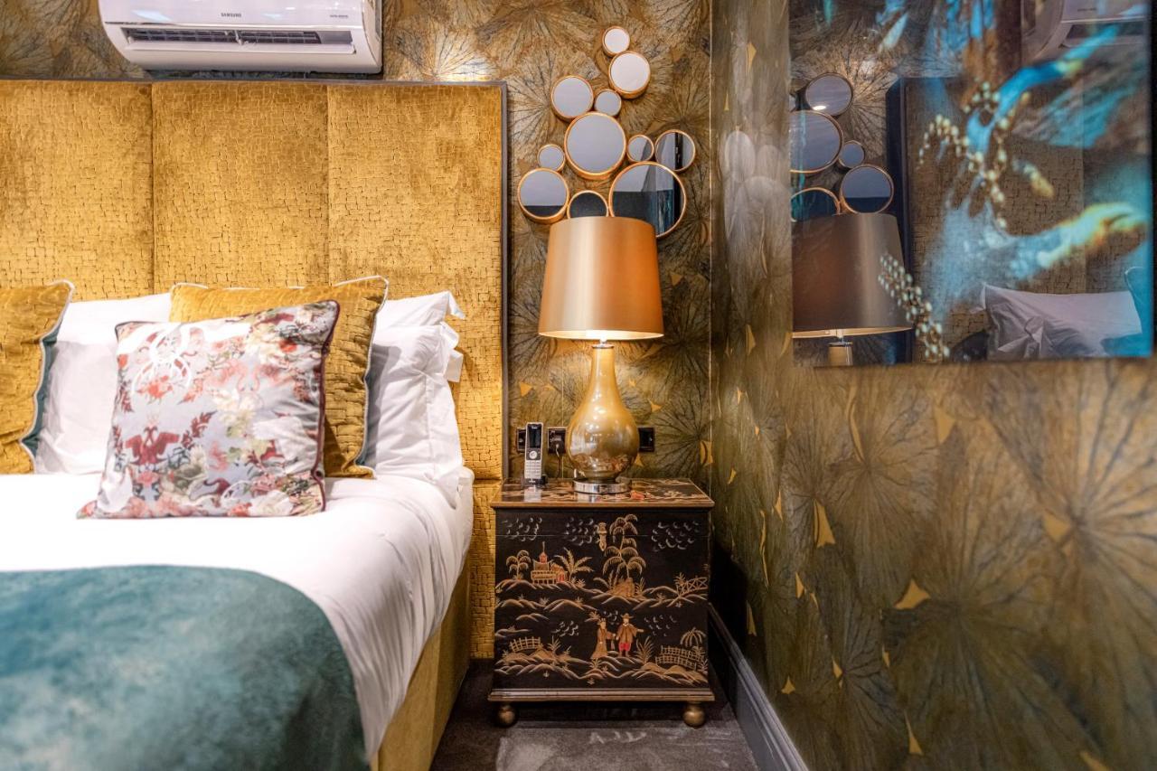 Funky Monk Hotel Epping Room photo